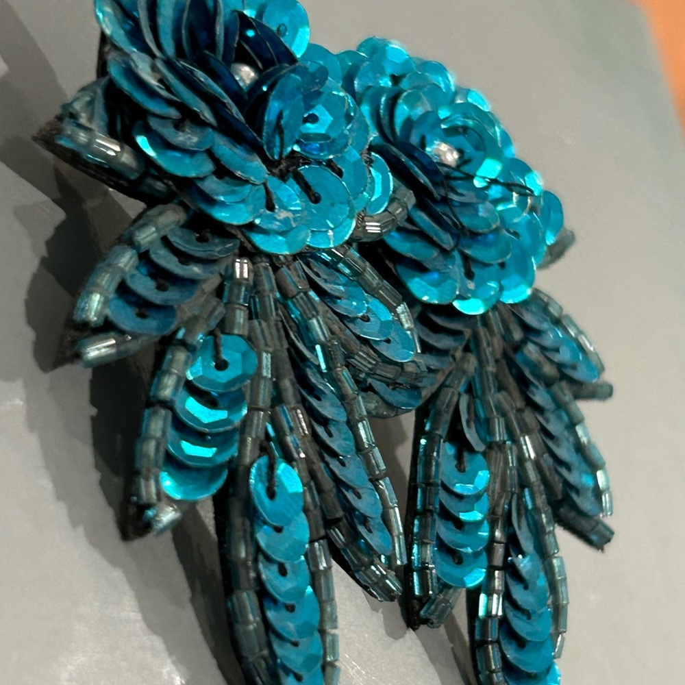 Turquoise Sequin Hand made vintage pierced earring new ( reduced) - Picture 6 of 16